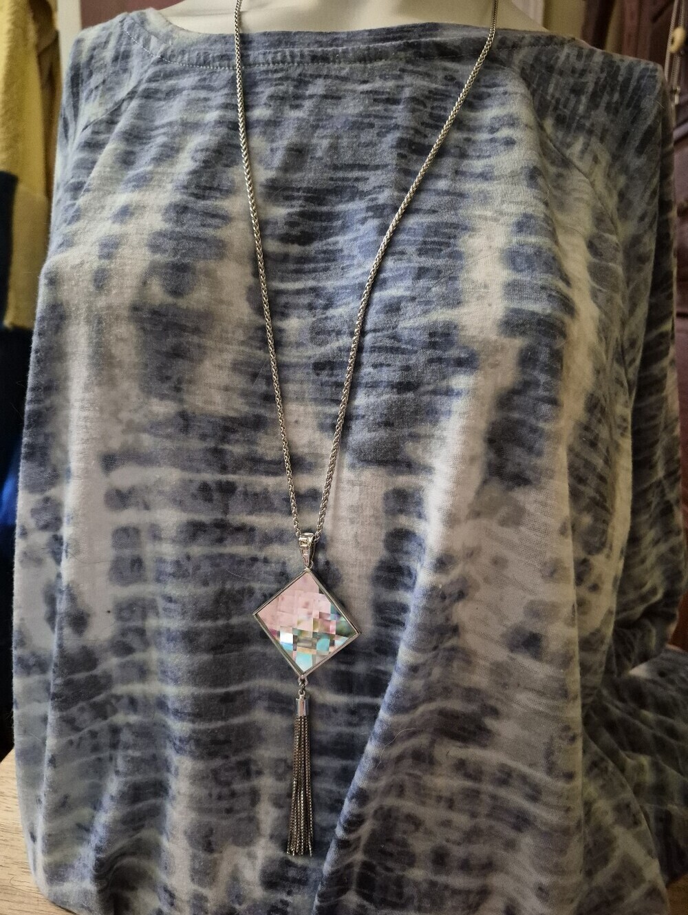 Fifth Avenue Collection Edgy Shimmer Pendant Tassel Necklace New With Tags